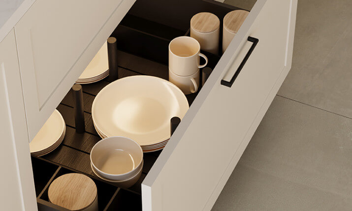 Equipment for drawers and deep drawers